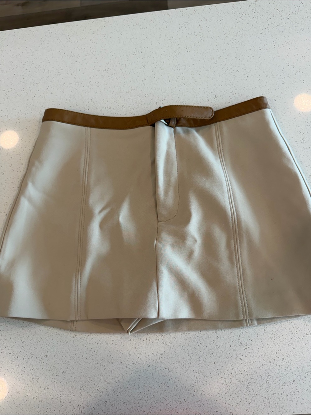 Zara Cream leather Mini Skirt with Brown belt xs